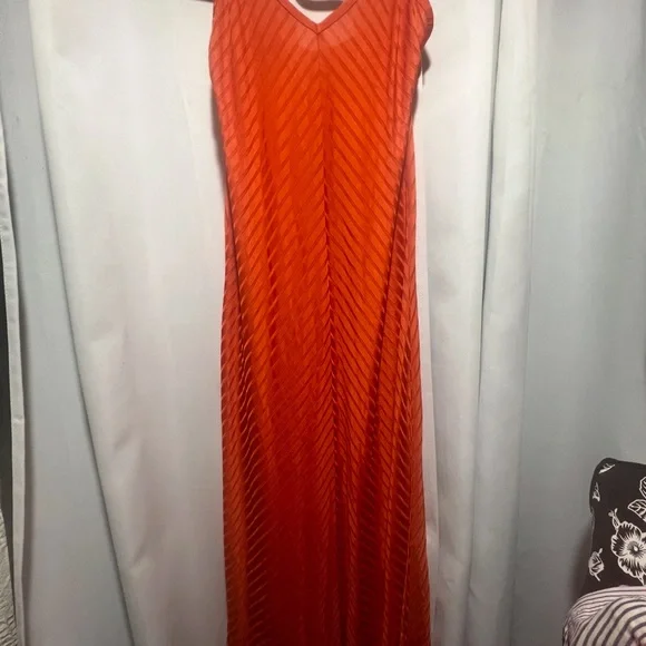 Victoria’s Secret Collection Red Orange Maxi Dress | Chevron Knit V-Neck Medium - Picture 4 of 7